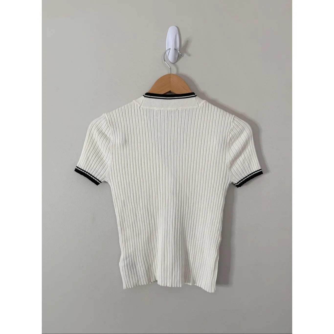 NVLT Stripe Short Sleeve Crop Cardigan Size Small White - Image 3