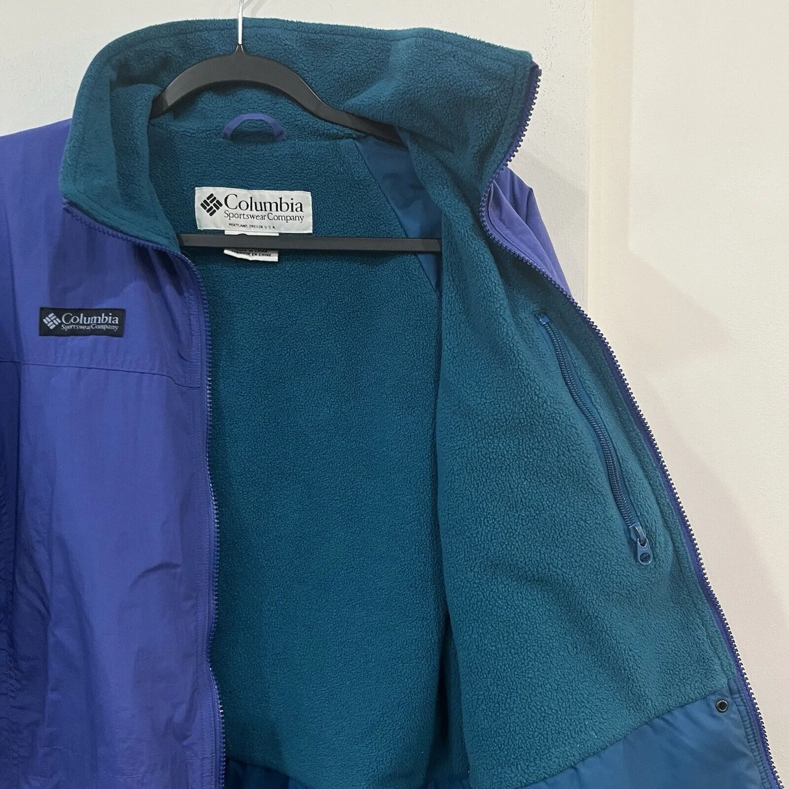 Vintage Columbia Women's Fleece Lined Jacket Size Medium Blue/Teal - Image 5