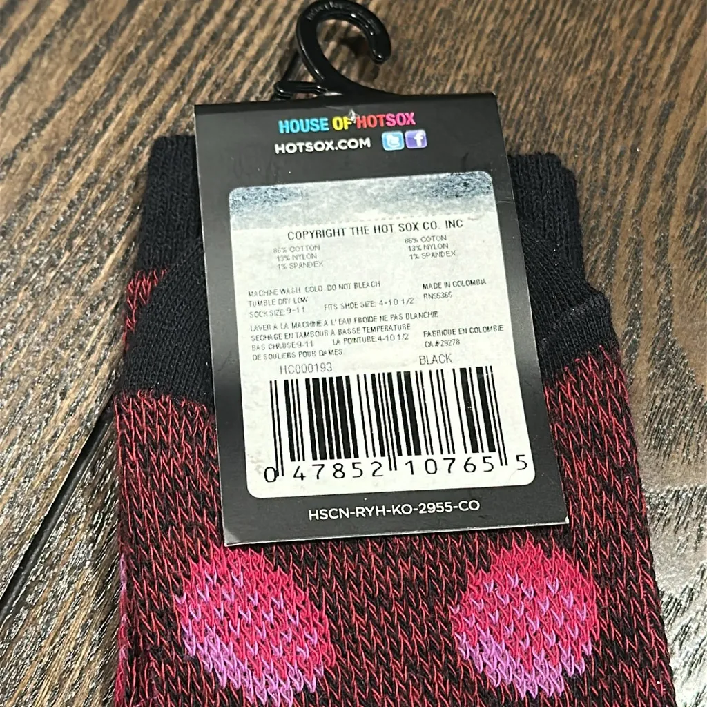 Hotsox Original Soft Touch Pink Dot Crew Socks NEW Size 9 - Image 5