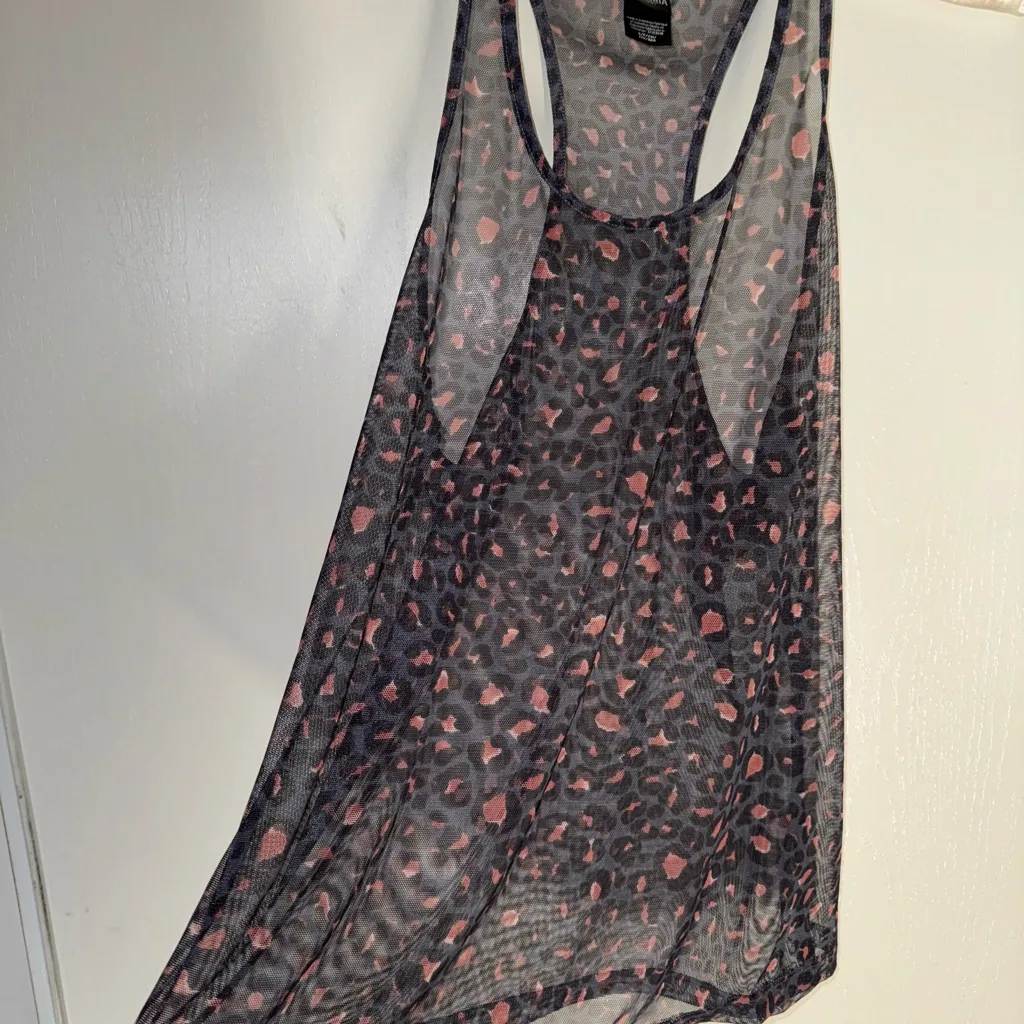 Victoria's Secret Black and Pink Leopard Tank Top - Image 3