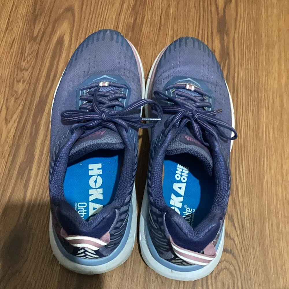 Hoka One One Women’s Size 9.5 Clifton 5 Marlin/Blue Ribb Running Sneakers - Image 2