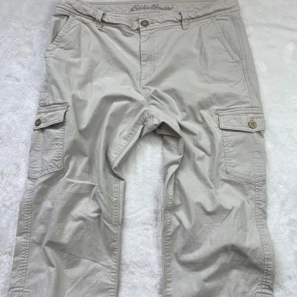 Eddie‎ Bauer Cropped Cargo Pants Women's 12 TALL Khaki Outdoors Hiking Casual - Image 10