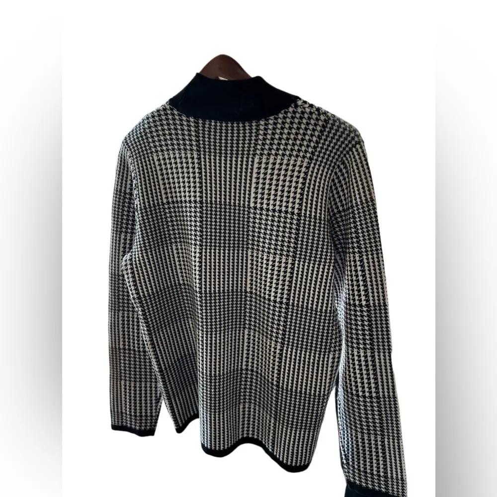 T‎ Tahari Women's Long Sleeve Cardigan Sweater - Image 9