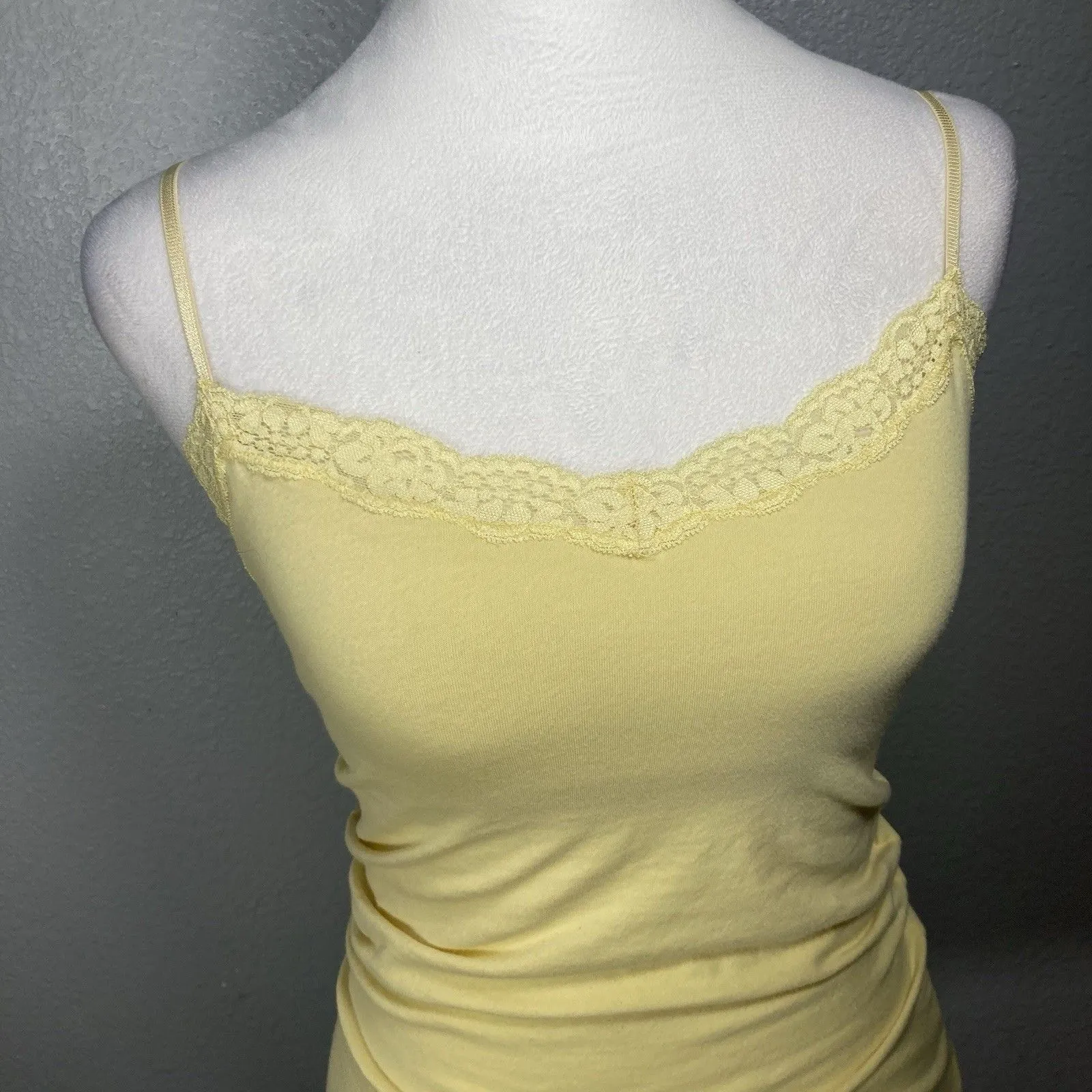 Y2K Aeropostale Cami Women’s M Lace Trim Romantic Coquette Pastel Yellow Stretch - Image 2