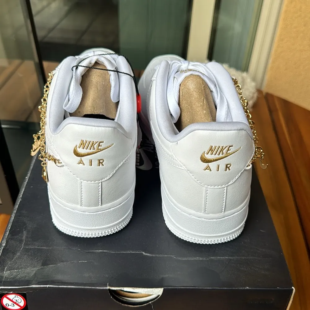 Nike wmns air force 1 low lx lucky charms white - Image 4