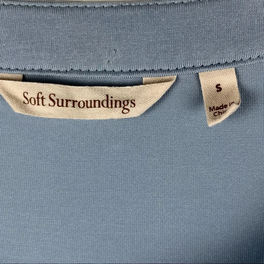 SOFT SURROUNDINGS Tia Light Blue Button Long Sleeves Flowy Tunic Top, Small - Image 4