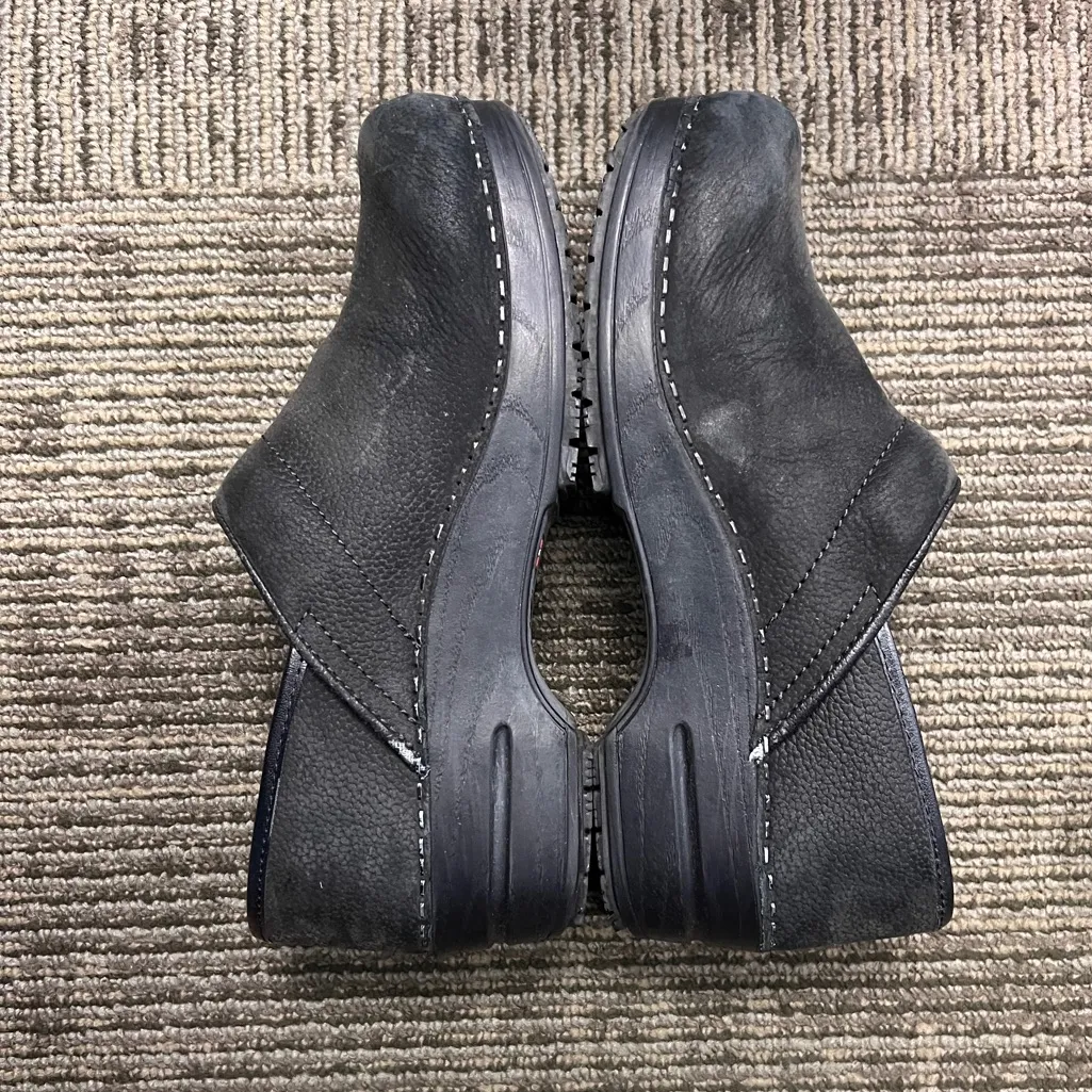 Sanita Peyton Oil Leather Black Clogs 38 Size 8 Nonskid Shoes - Image 5