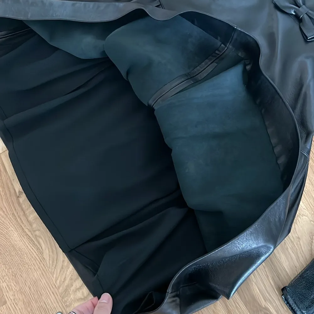 Like new Valentino black leather lace bow embellished dress Size XS - Image 4