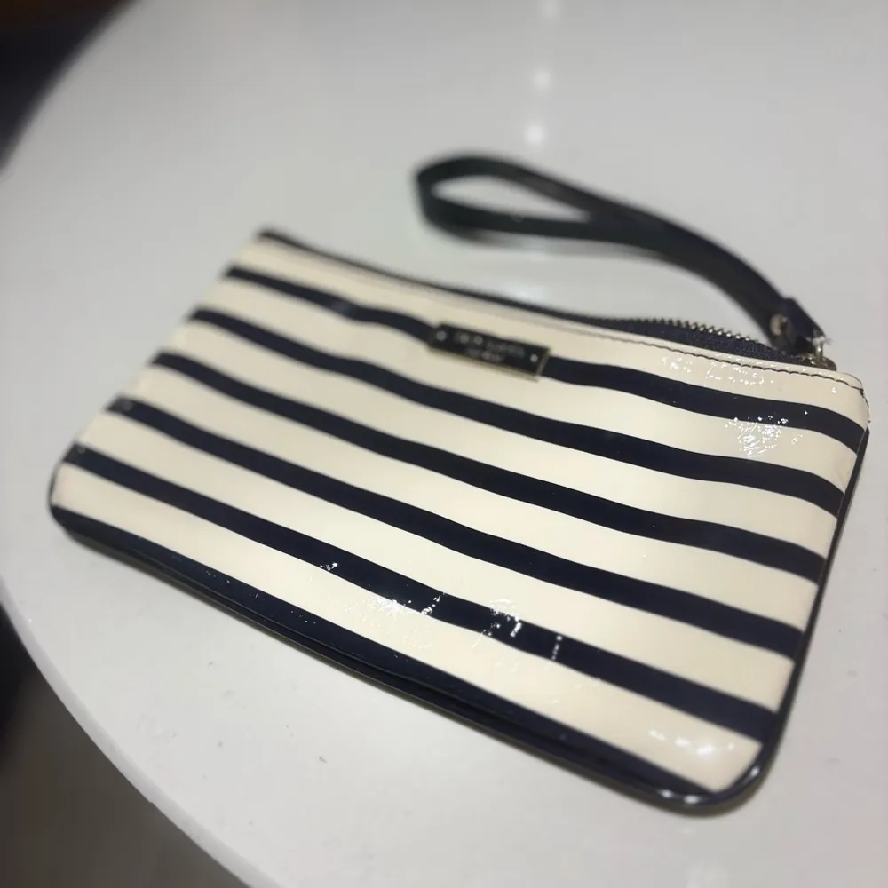 Kate Spade Navy and Cream Striped Wristlet - Image 2
