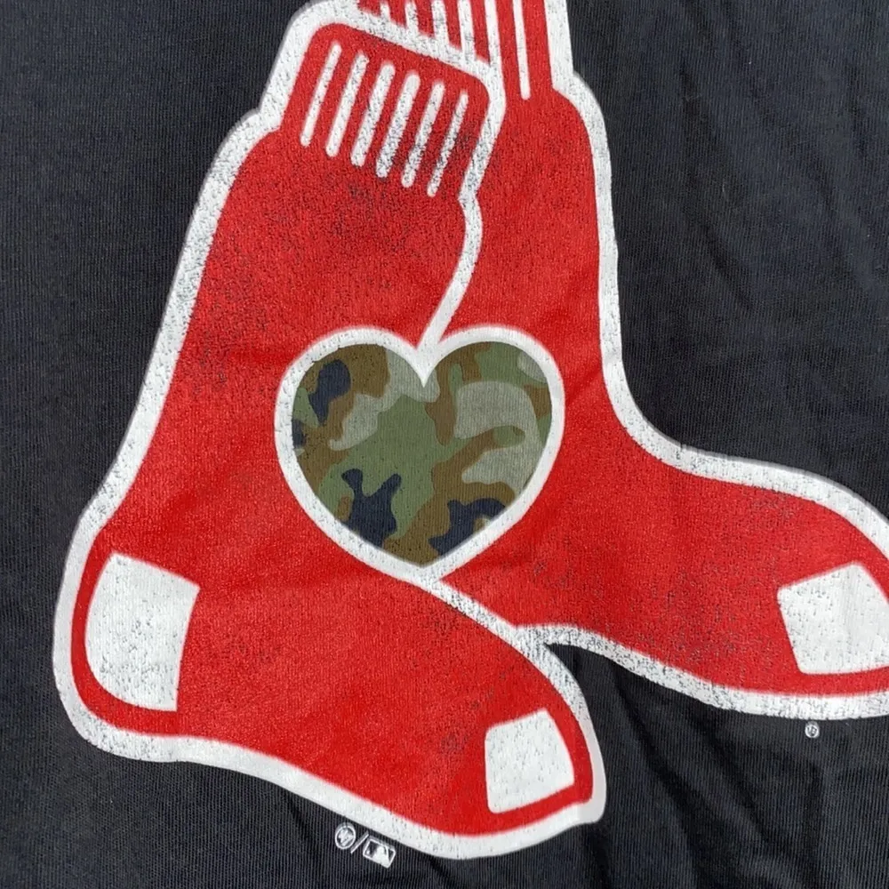 Red Sox shirt‎ tee foundation camo 100% cotton baseball womens NWT small - Image 3