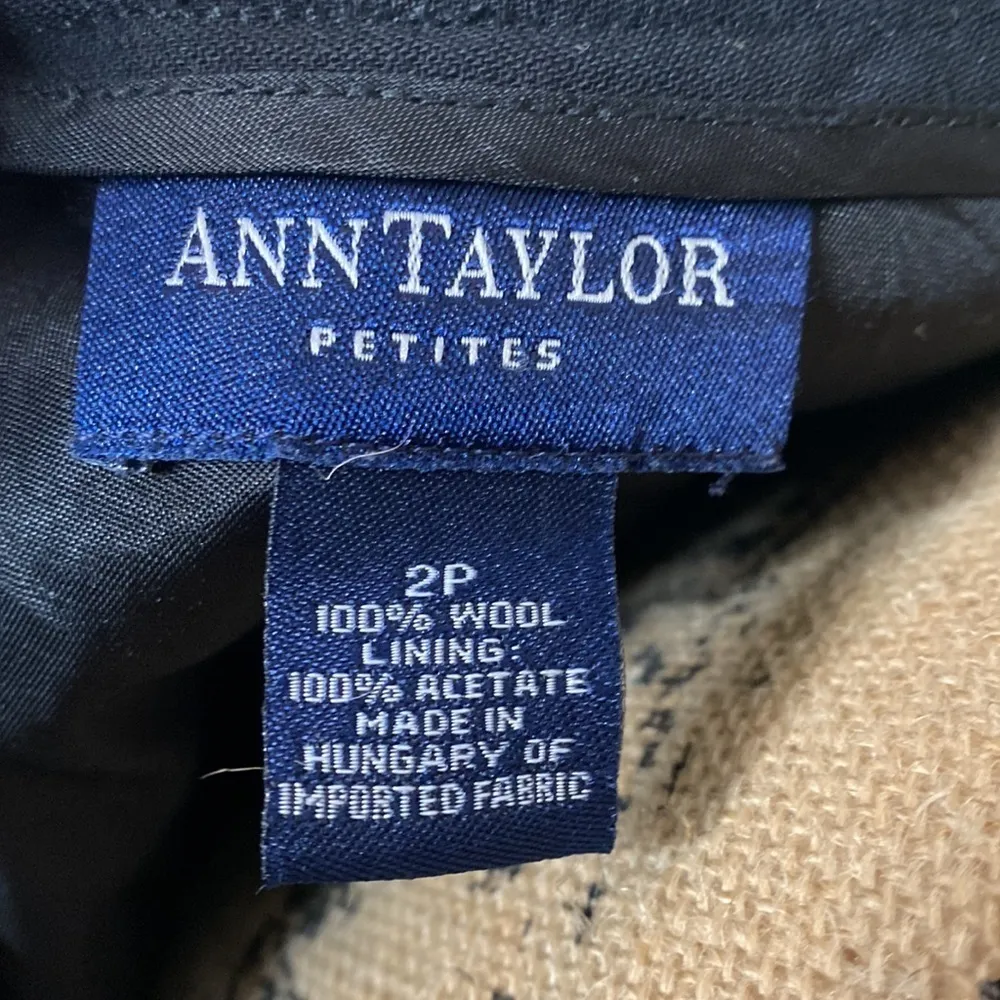 Ann Taylor Petites 100% Wool Black Skirt Size 2P - Image 5