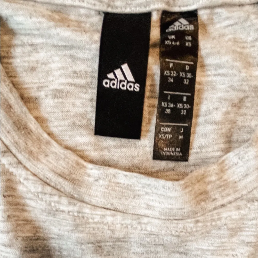 XS Adidas Speckled Heather Grey Muscle Tank - Image 4