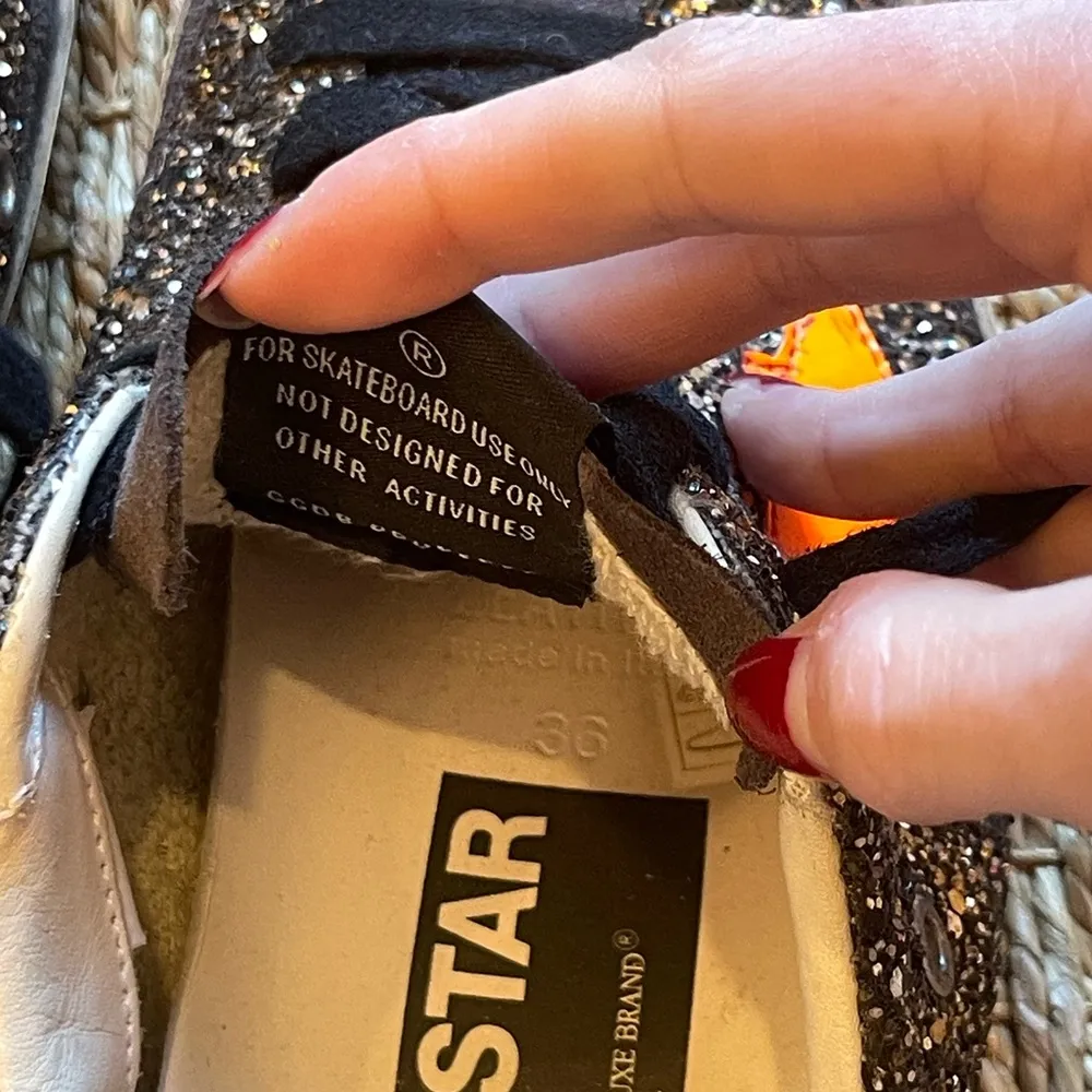 Superstar Sneaker in Black Gold Glitter & Fluo Star | SZ 36 - Image 7