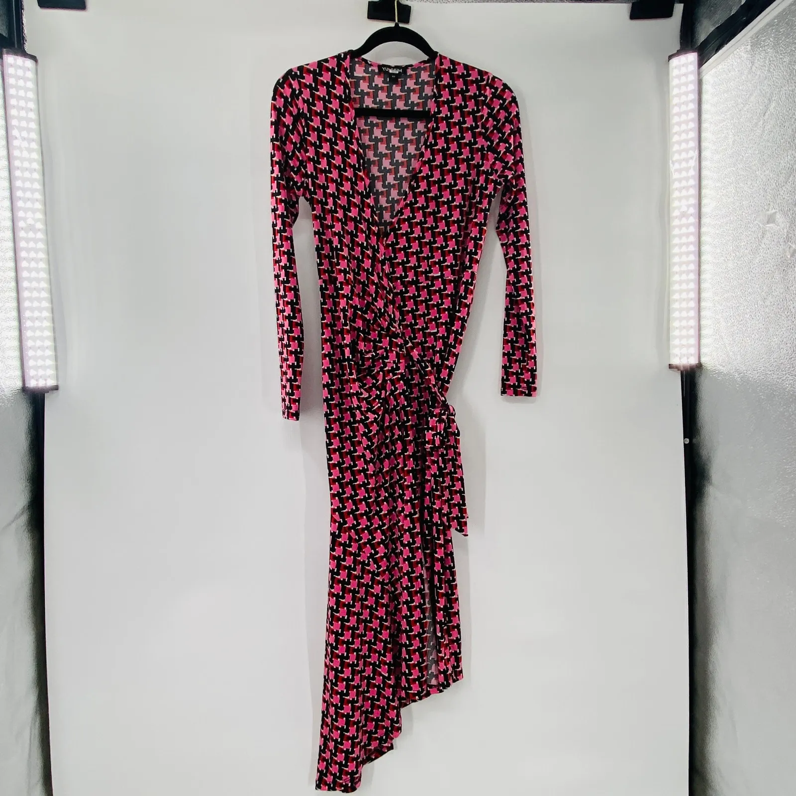 Yumi Kim Sabine Jersey Asymmetrical Wrap Dress Red Pink Black Geometric Print XS - Image 15