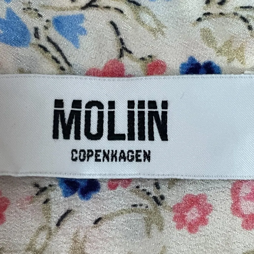 Molin‎ Edith Chintz Rose Designer Blouse Size Medium NWOT - Image 4