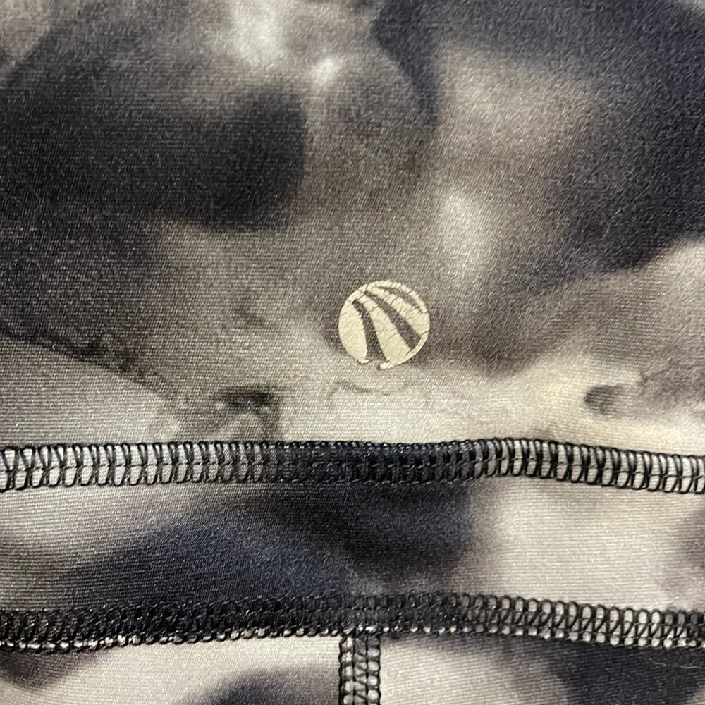 Marika Sport Leggings Cropped Athletic Yoga Black Grey Tie Dye Large 12 14 - Image 4