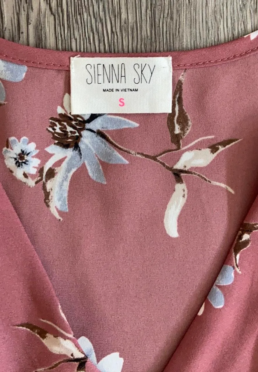 Sienna Sky Peplum Top - Image 4