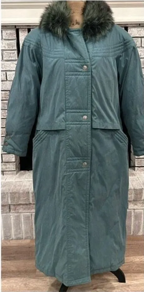 Vintage Utex Women's Snap Front Quilted Down Fur Trim Long Coat Jacket Green 10 - Image 1