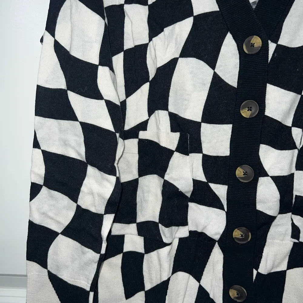 Sanctuary Black & White Cityscape Cardigan Sweater Size Small $119 - Image 3