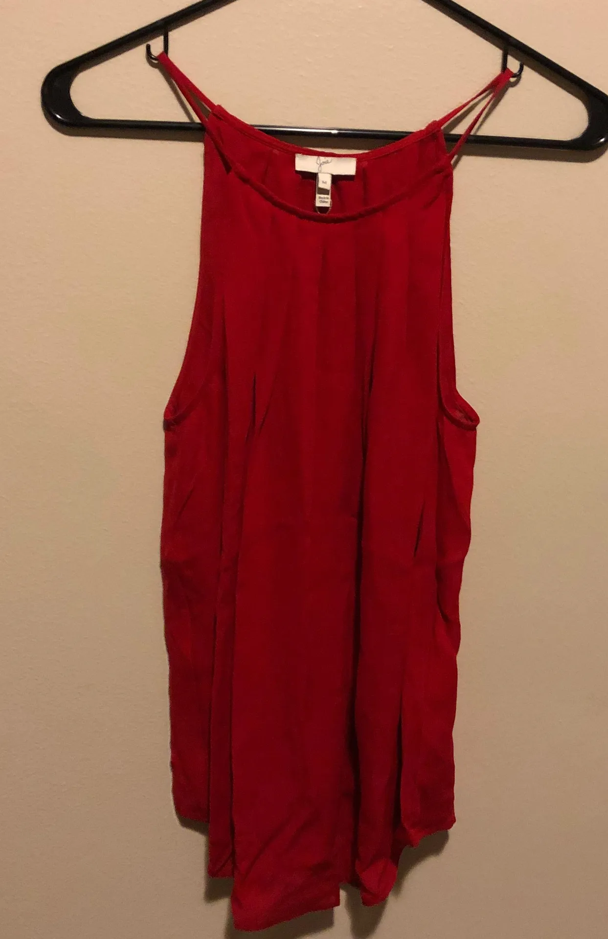 NWOT Gorgeous Red  Silk Tank Top Shirt M - Image 4