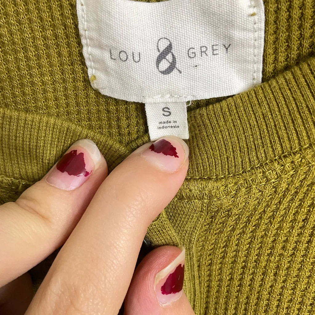 Lou & grey  Long Sleeve Henley Shirt Size Small - Image 4