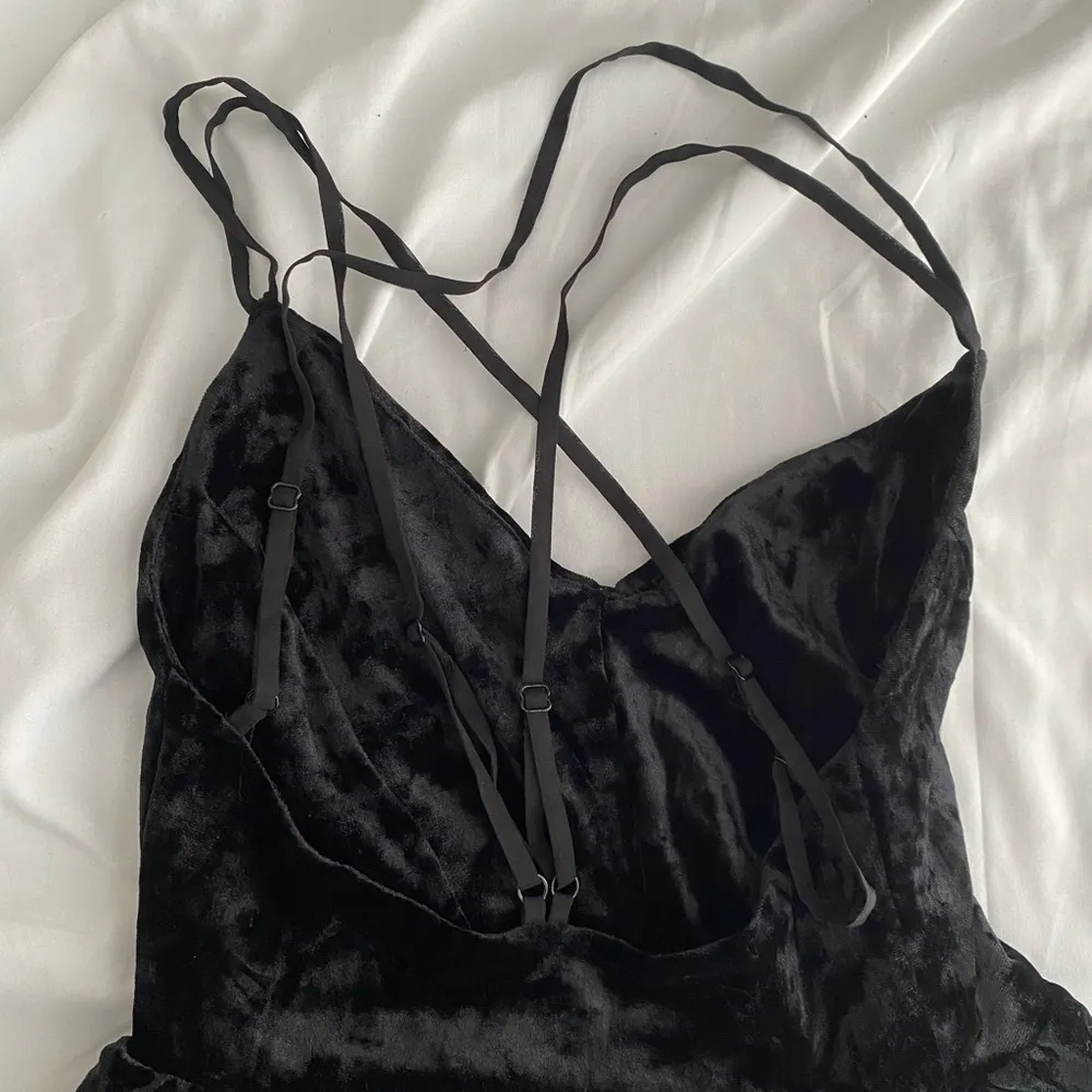 💖 4 for $25 sale 🎉 
Forever 21 velvet strappy fit and flare dress - Image 2