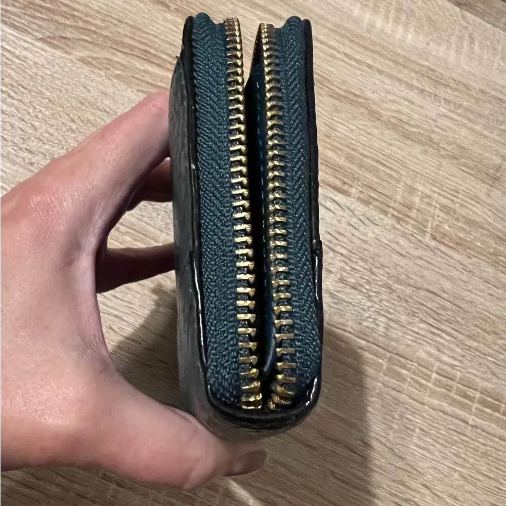 Kate Spade Hunter green Pebbled Leather Continental full zip Wallet - Image 4