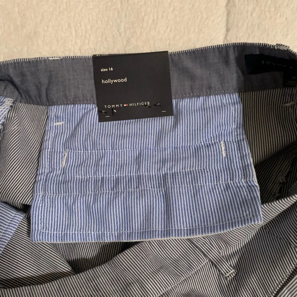 Tommy Hilfiger Shorts - Image 7