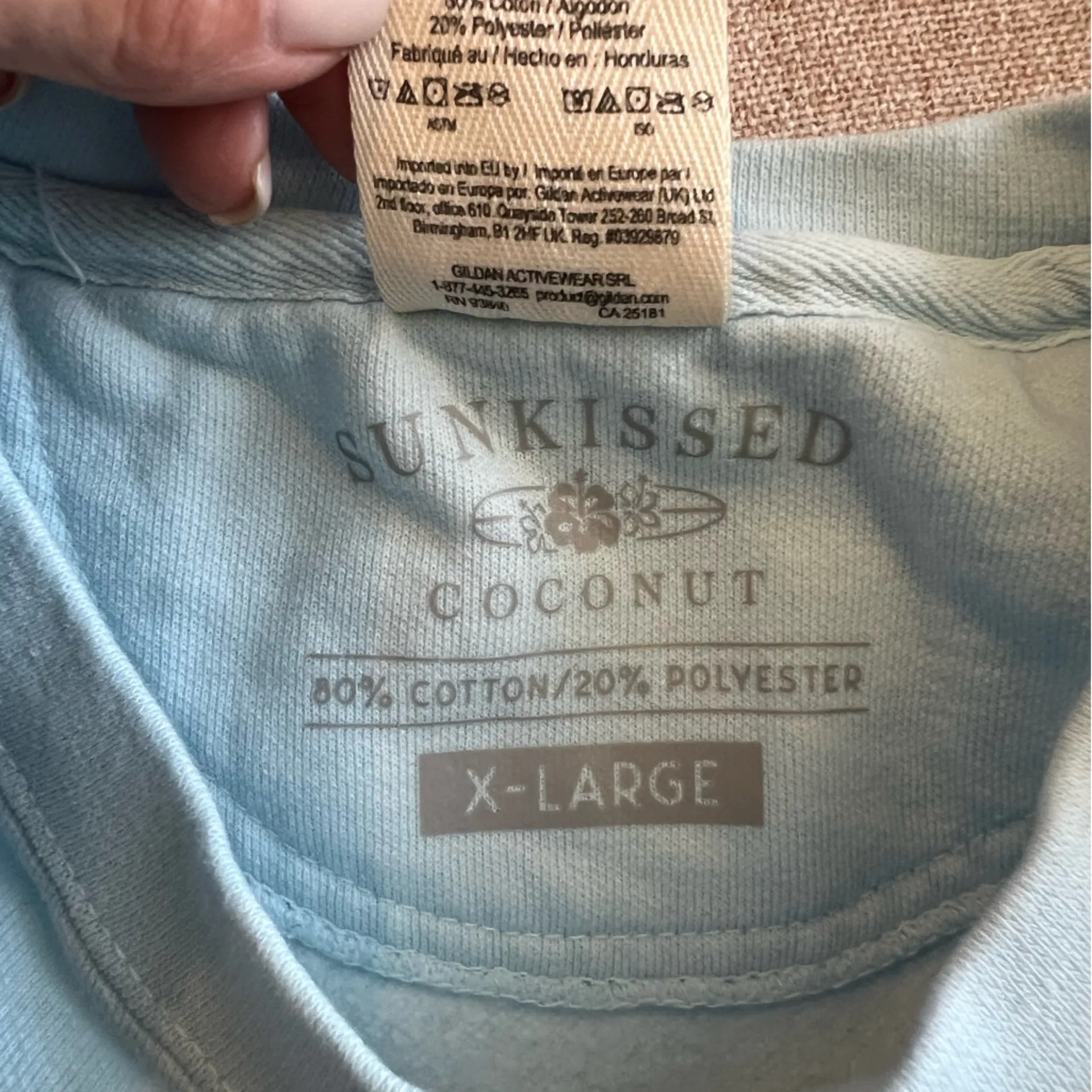 Sky Blue Malibu Print Sweatshirt Size XL - Image 4