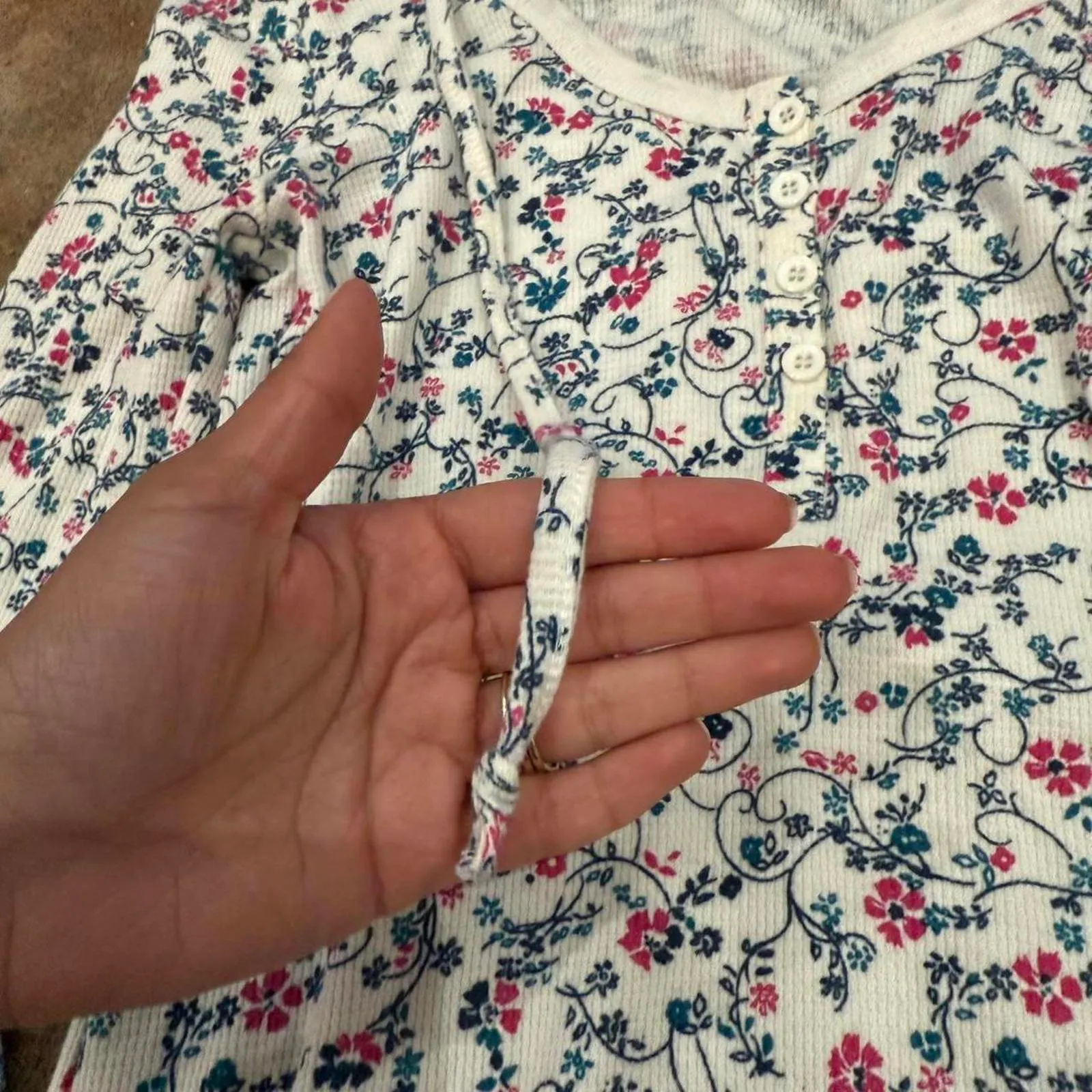 White Microfloral Hooded Roxy Thermal - Image 4