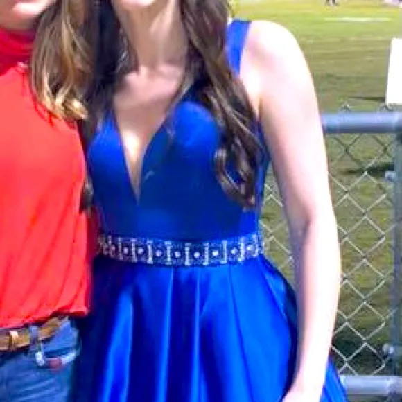 Full length royal blue formal gown size small - Image 3