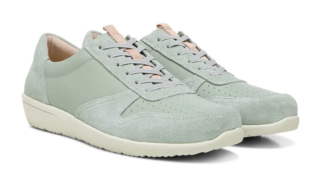 Vionic Women's Karigan Casual Comfort Shoes Sage Leather Size 5 NIB Lightweight - Image 1