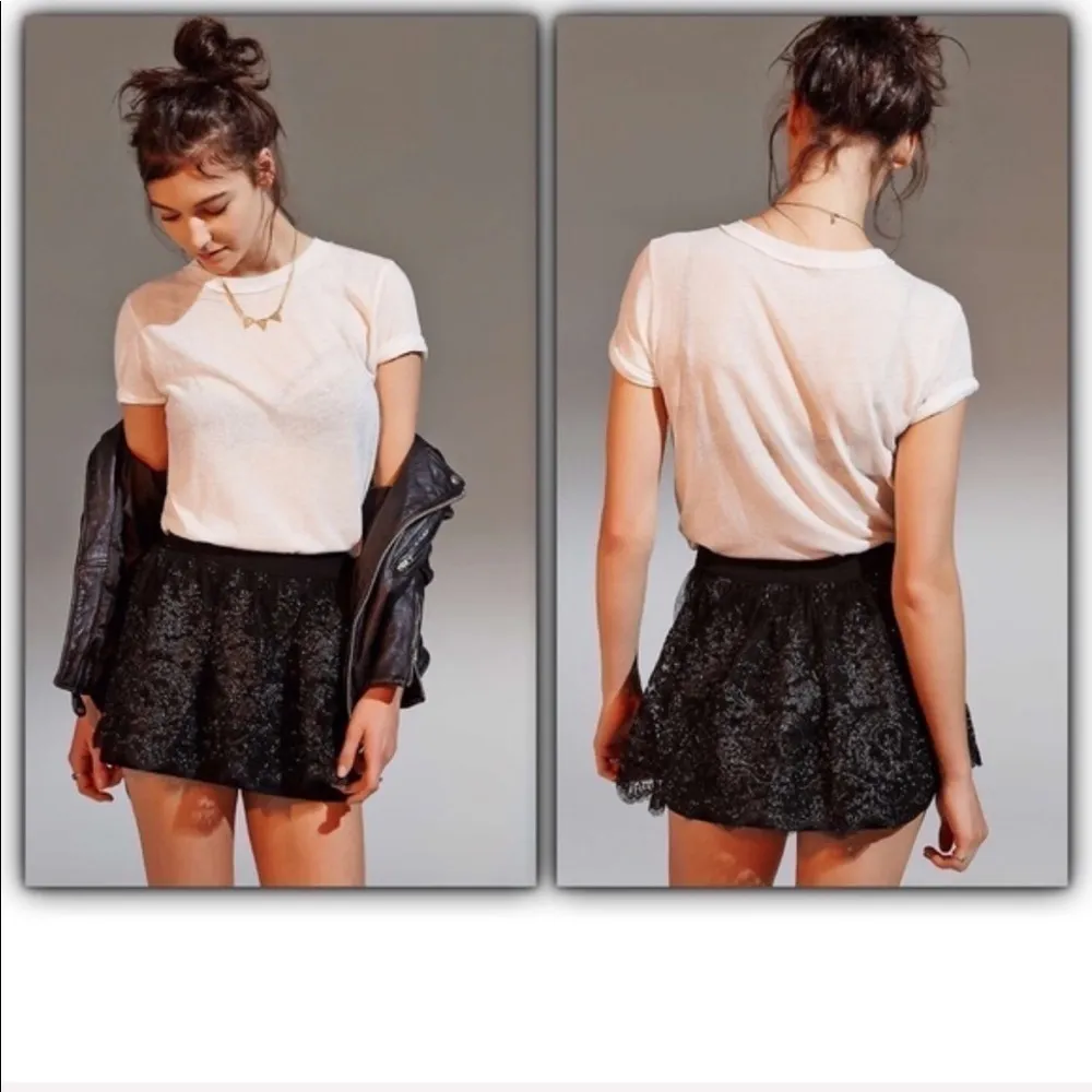 Urban Outfitters Kimchi Blue lace Lolly Party Skirt size 6 - Image 3