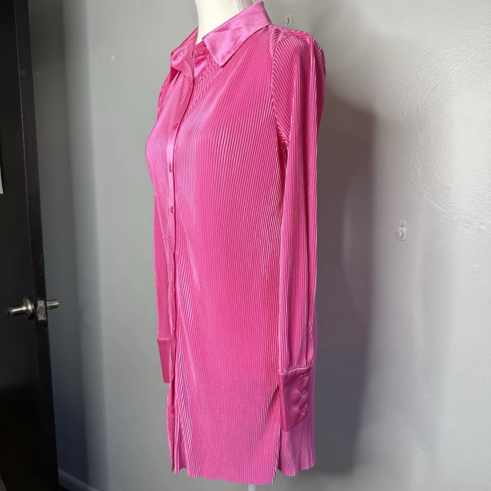 RO & DE Hot Pink Pleated Satin Button Front Long Sleeve Mini Shirt Dress Sz S - Image 4