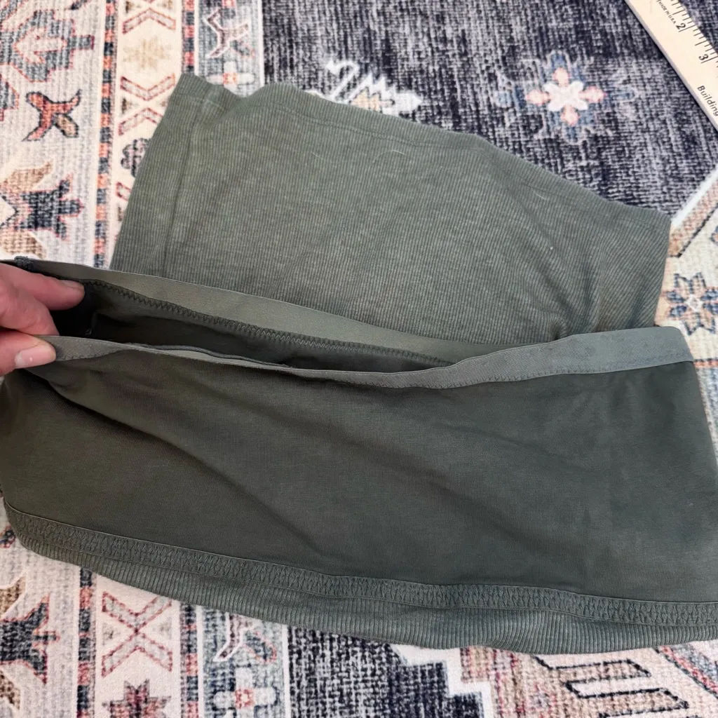 Aerie Sage Green Ribbed Tube Top Sleeveless Shirt Women’s Size Medium - Image 5