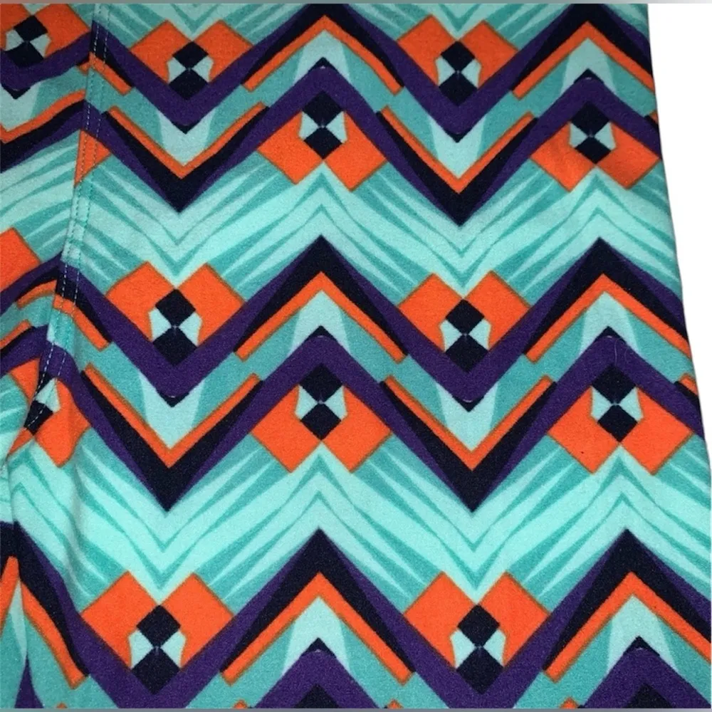 LuLaRoe One Size Leggings - Image 3