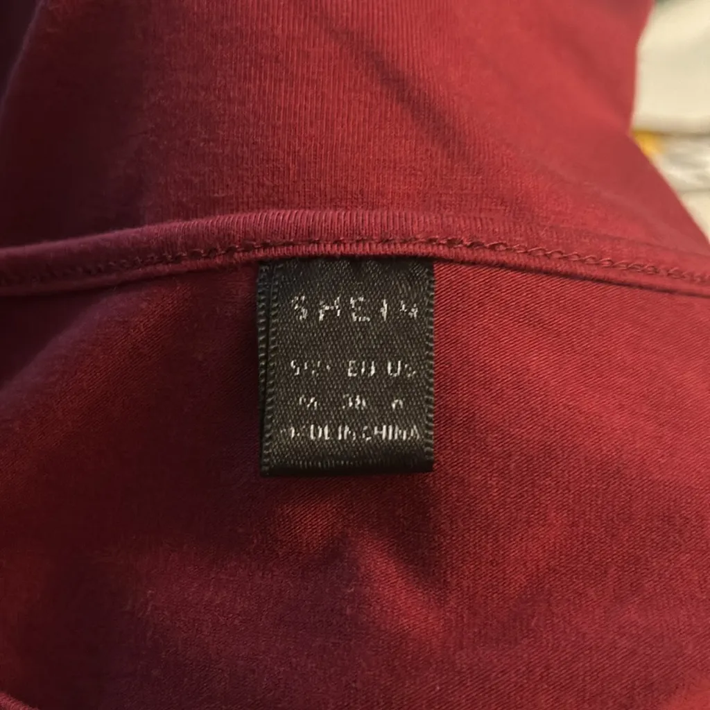 SHEIN Maroon Icon 90’s Graphic Crop T-shirt M Artwork Self Portrait Festival - Image 8