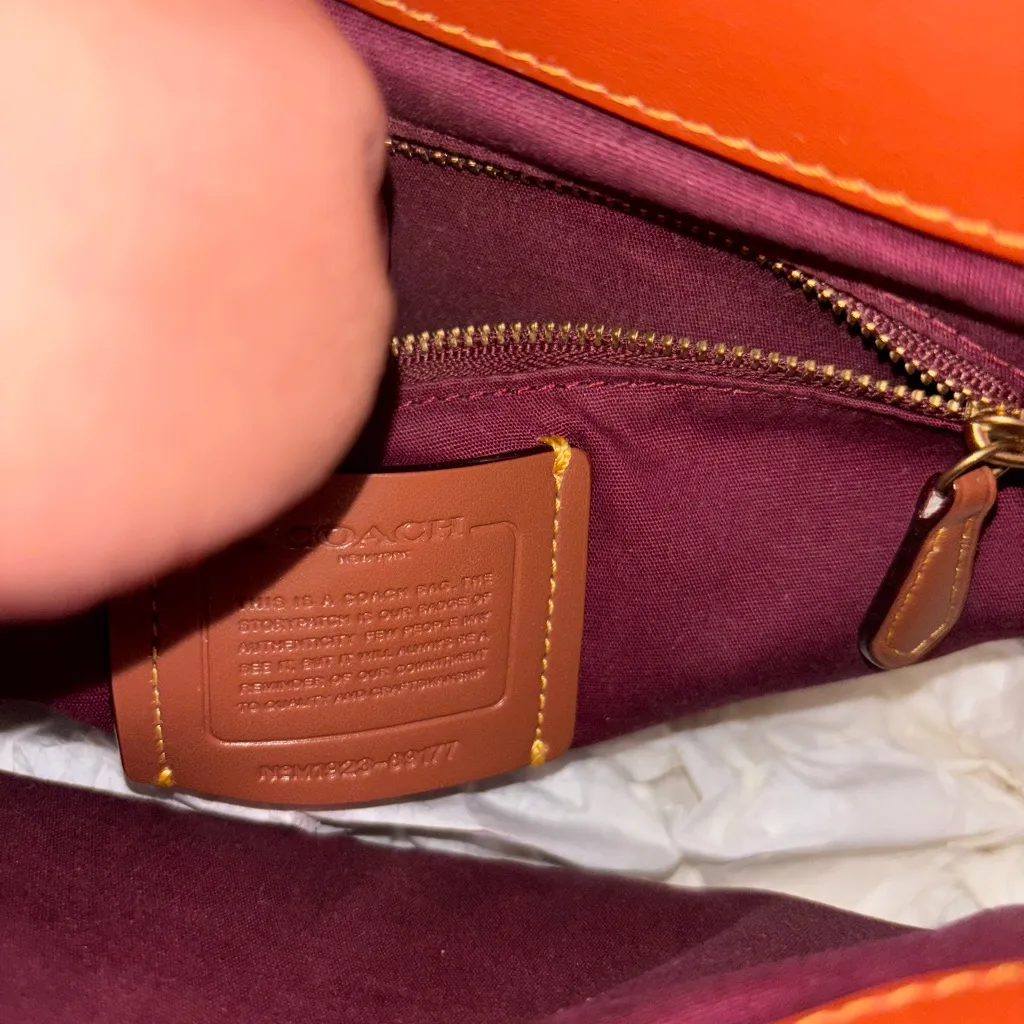 Coach Tan and Brown Shoulder Bag with Gold Chain - Image 4