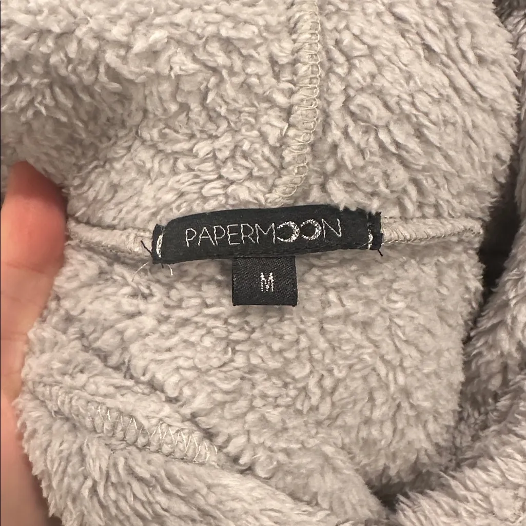 Papermoon Soft Gray Fleece Crop Hoodie - Image 4