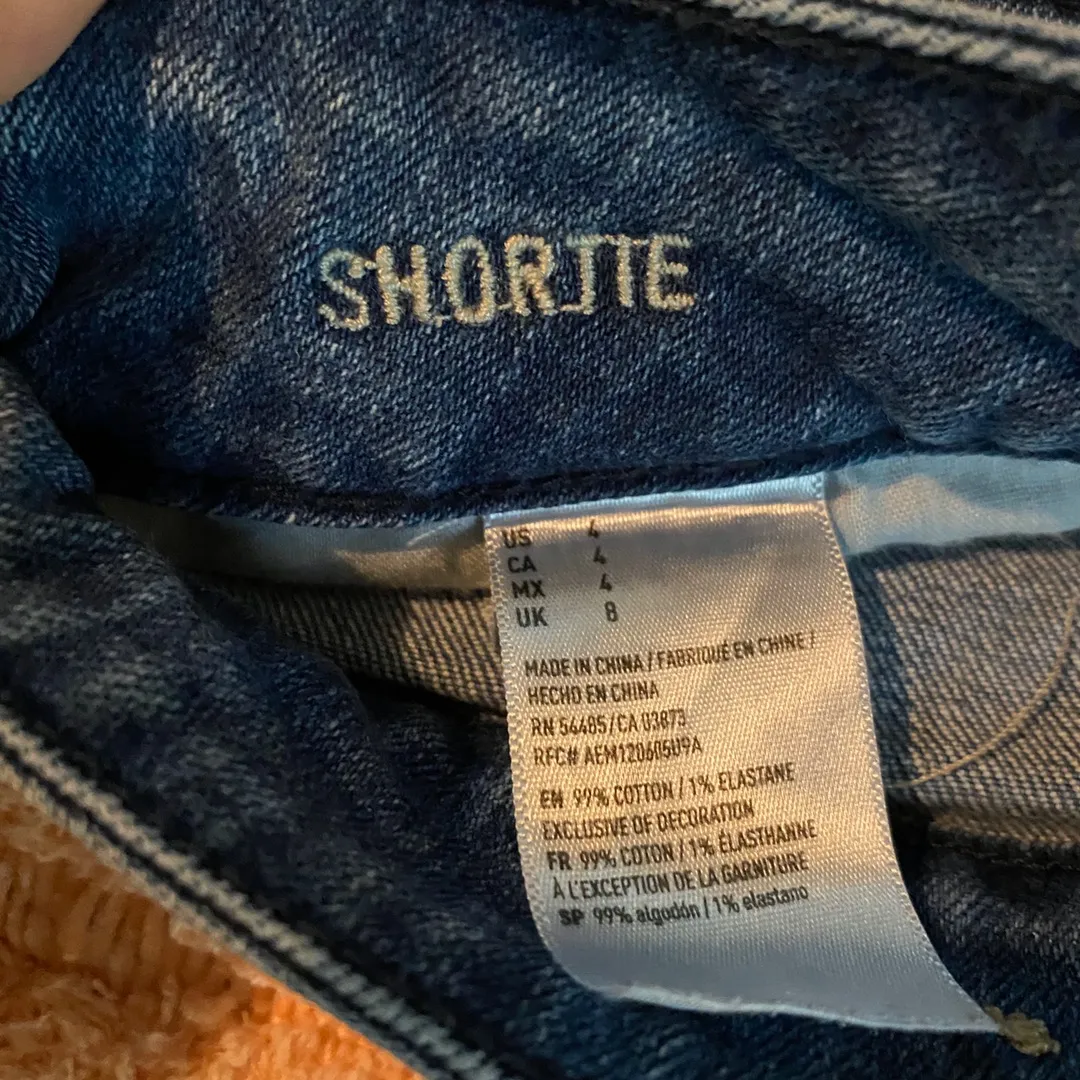 Jean Shorts Blue Size 4 - Image 3