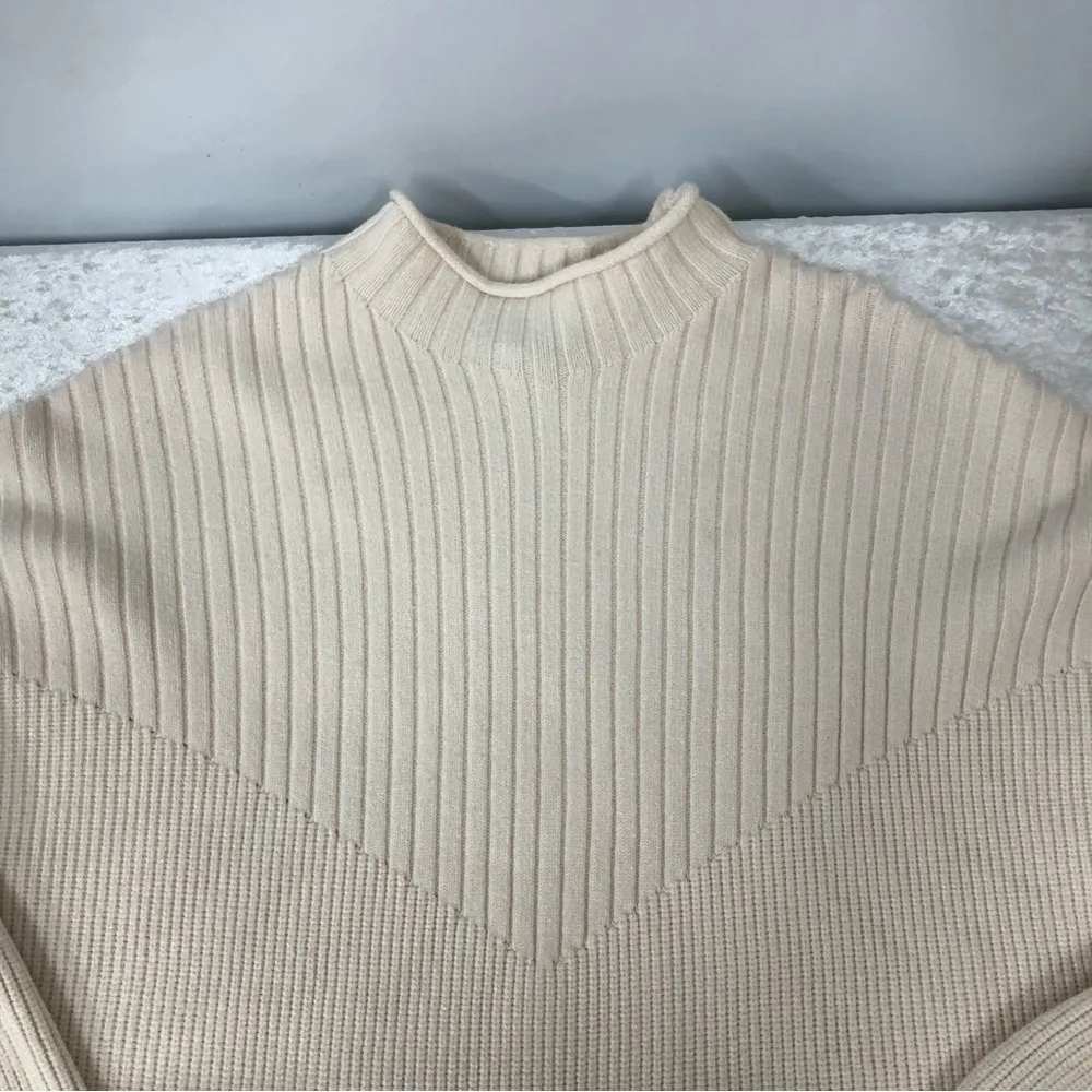 Ribbed off-white by Suzanne Betro pullover sweater size 1x/2x - Image 4