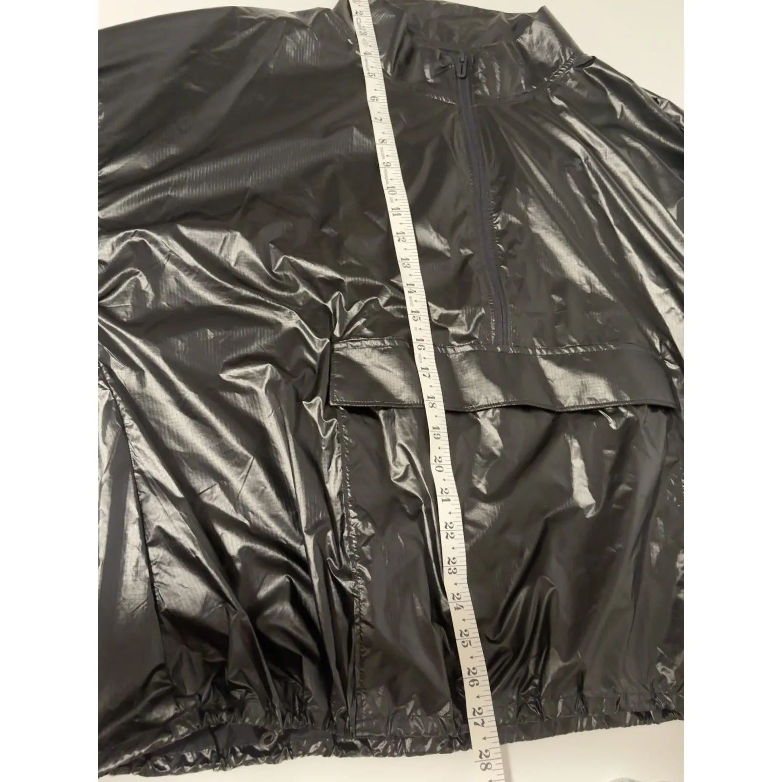 Under Armour Light Weight Windbreaker - Image 6