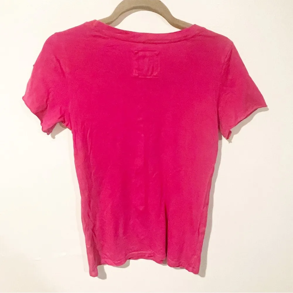 Abercrombie & Fitch Size Medium Pink Crewneck Moose Short Sleeve Top - Image 4