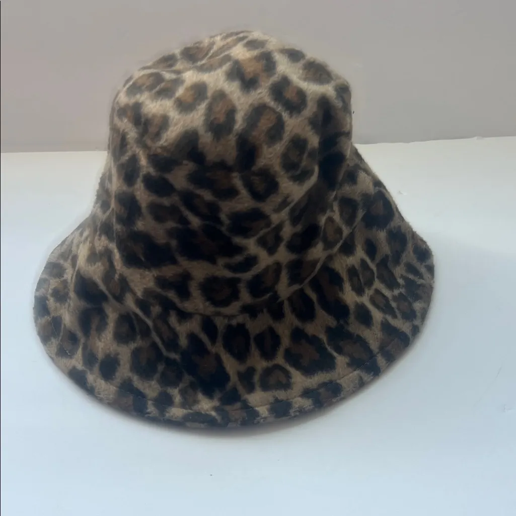 MARCUS ADLER Leopard - Image 3