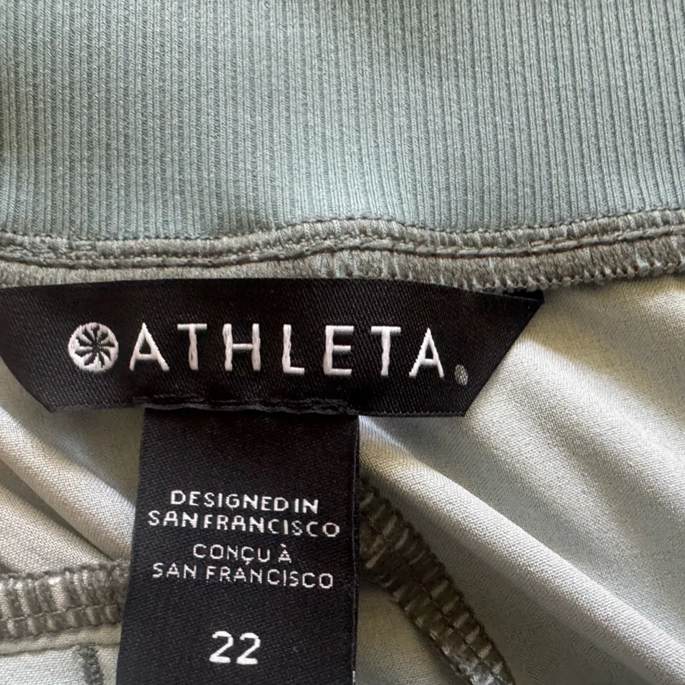 ATHLETA Nolita Slim Tapered Printed Crop Pant Denali gym Athletic Size 22 - Image 7