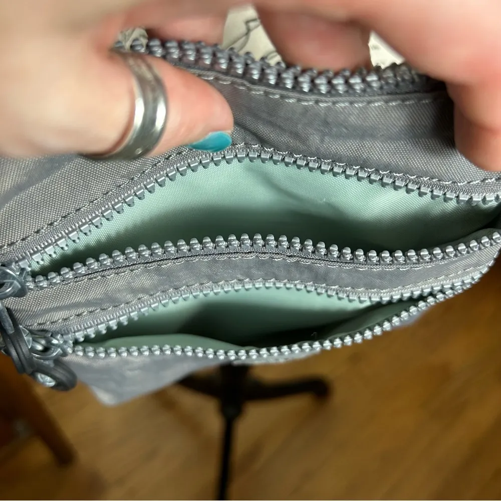 Kipling Keiko Gray Crossbody Purse - Image 7