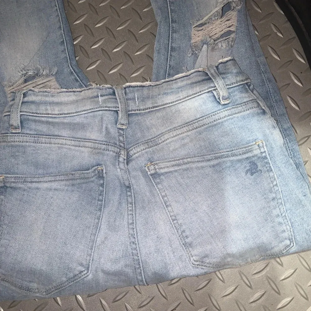 DL 1961 Chrissy ultra high distressed jean fall casual skinny denim revolve $200 - Image 6