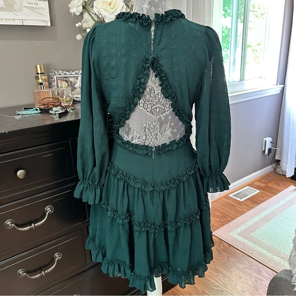 Emerald Green Ruffle Tiered Mini Dress Long Sleeve Cutout Size M - Image 3