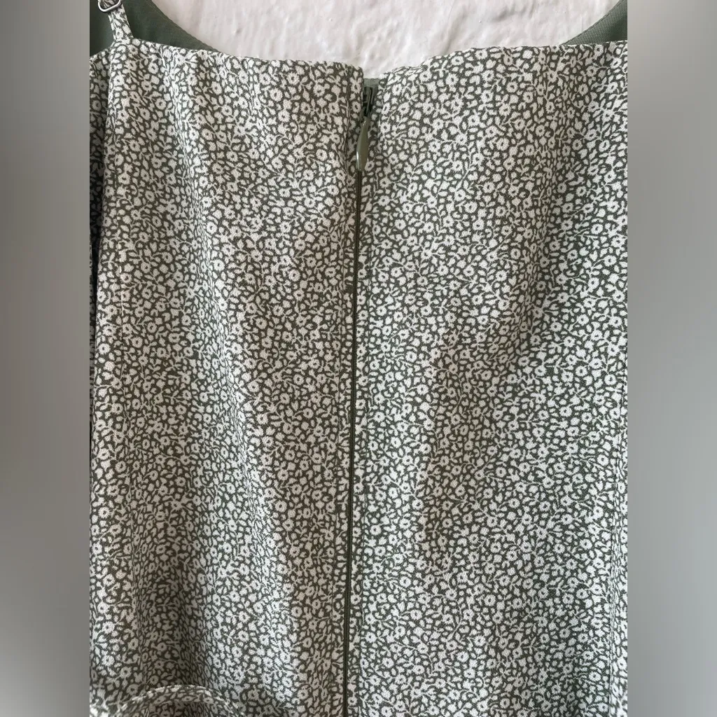 Abercrombie & Fitch 90s Slip Mini Dress, green floral, adjustable straps; size M - Image 5