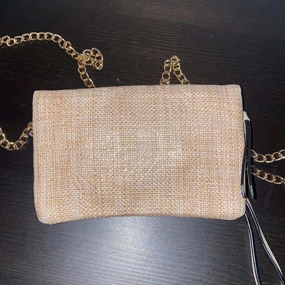 Crossbody and wristlet bag Tan - Image 5